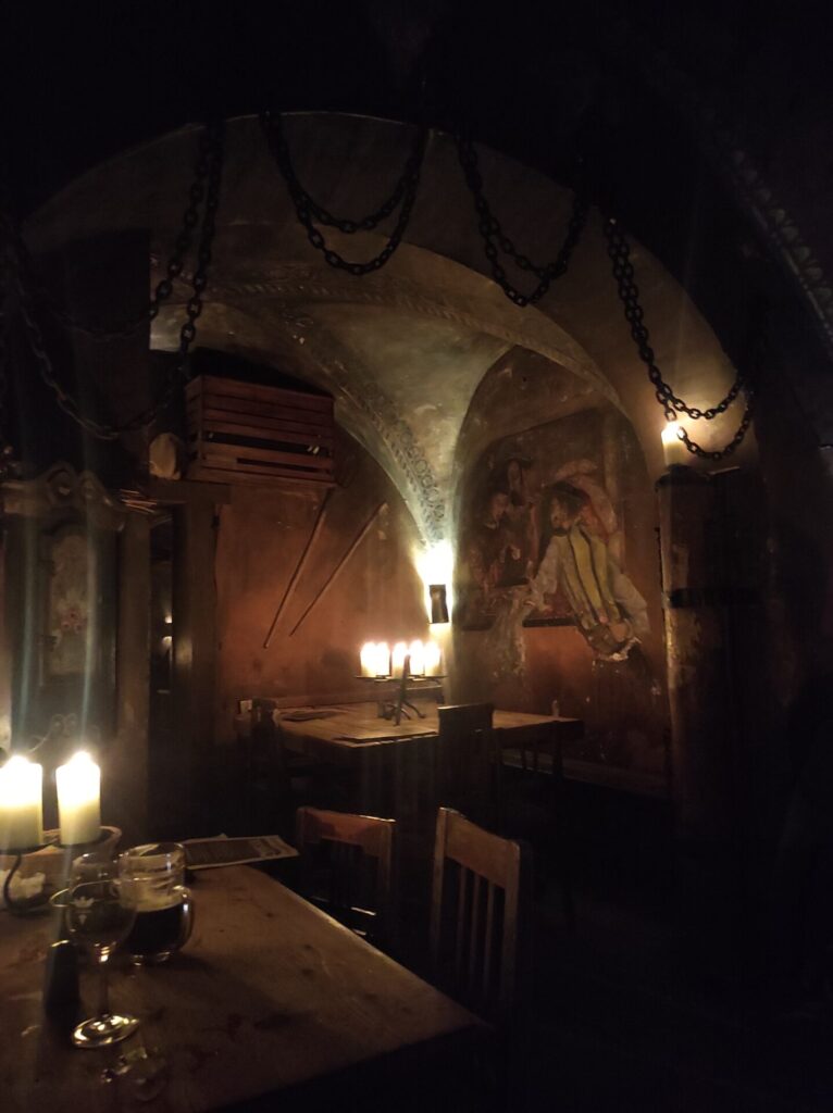 interieur-taverne-medievale