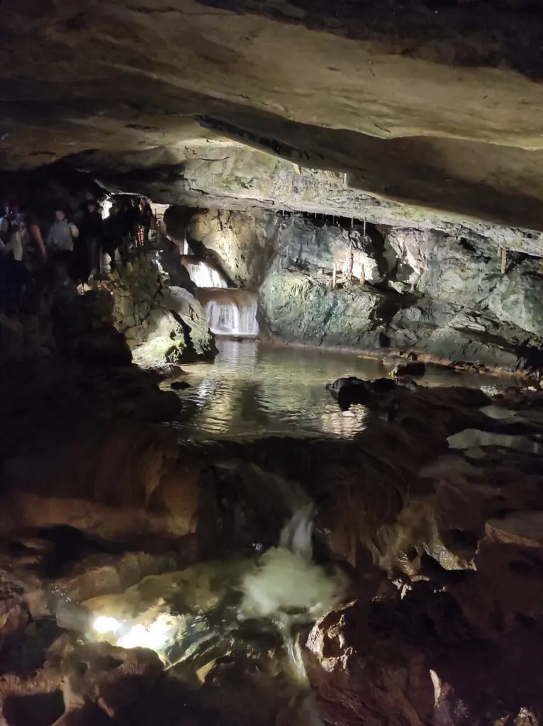 grottes-st-beatus